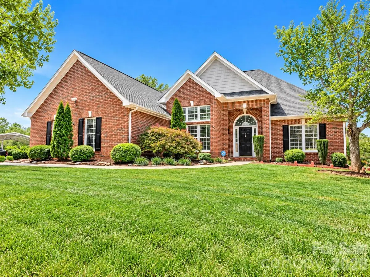 1615 Terra Cotta Drive, Hickory, NC 28602 - #1