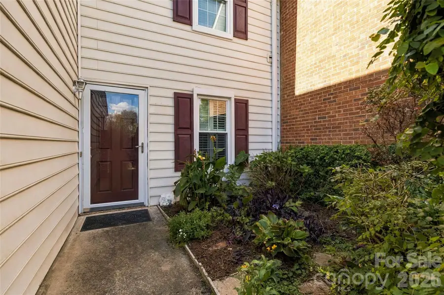 9314 S Vicksburg Park Court, Charlotte, NC 28210 - #2