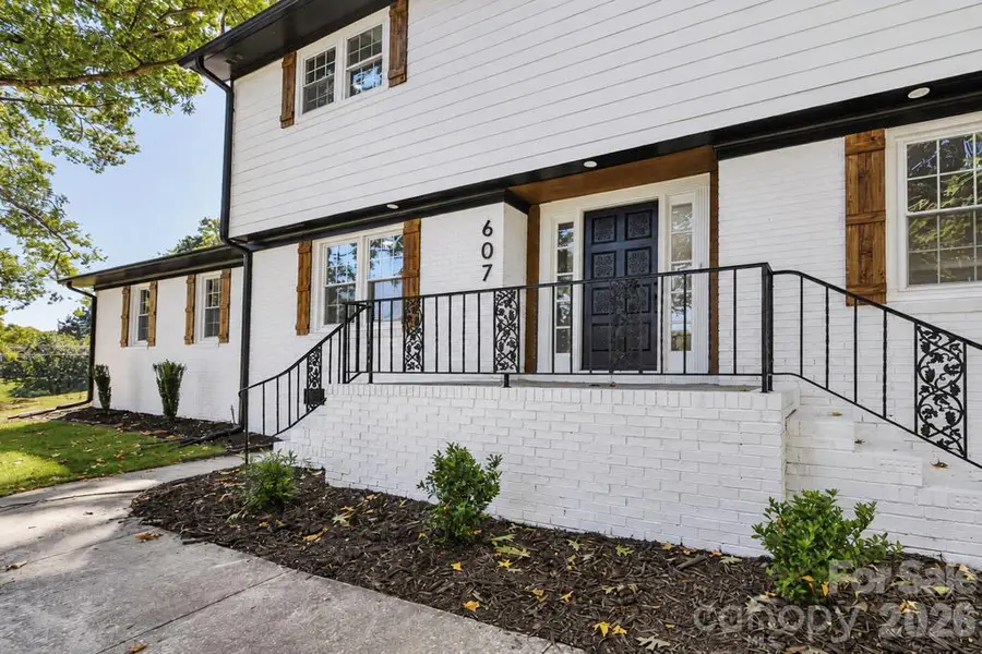 607 Willow Lane, Harrisburg, NC 28075 - #2
