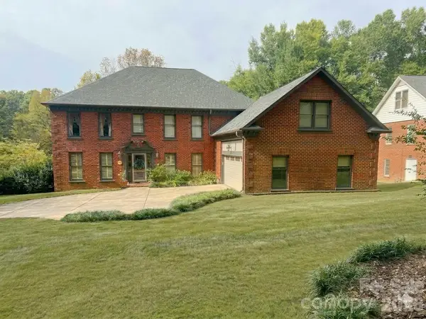 4843 Lindstrom Drive, Charlotte, NC 28226