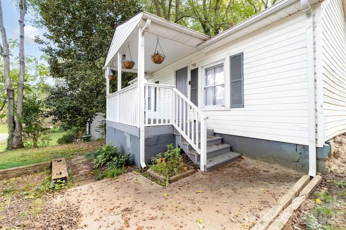 603 E 8th Avenue, Gastonia, NC 28054 - #1