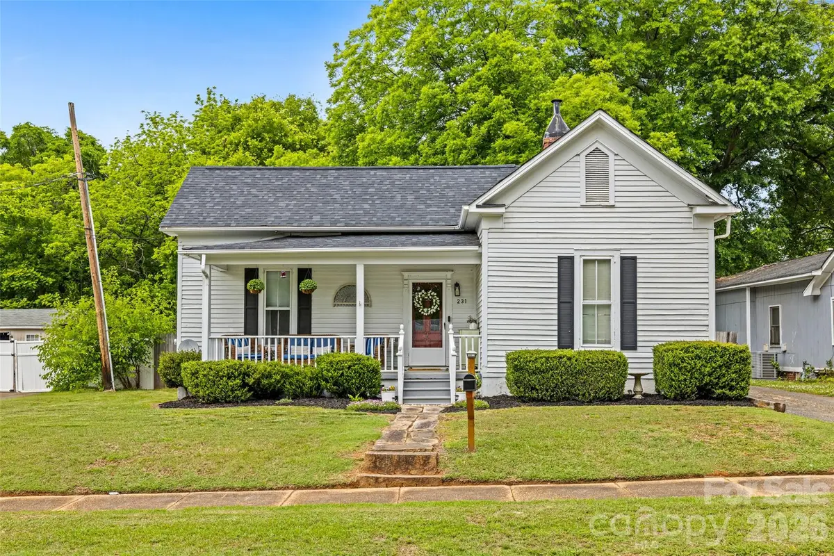 231 E Jefferson Street, York, SC 29745 - #1