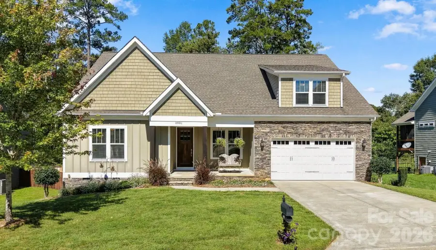 3901 12th Street Ne, Hickory, NC 28601 - #2