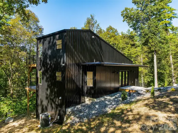 210 Overlook Lane, Marshall, NC 28753