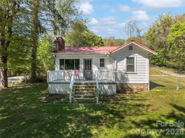 380 S Morgan Branch Road, Candler, NC 28715