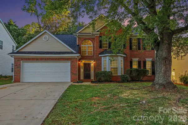 6820 Sweetfield Drive, Huntersville, NC 28078