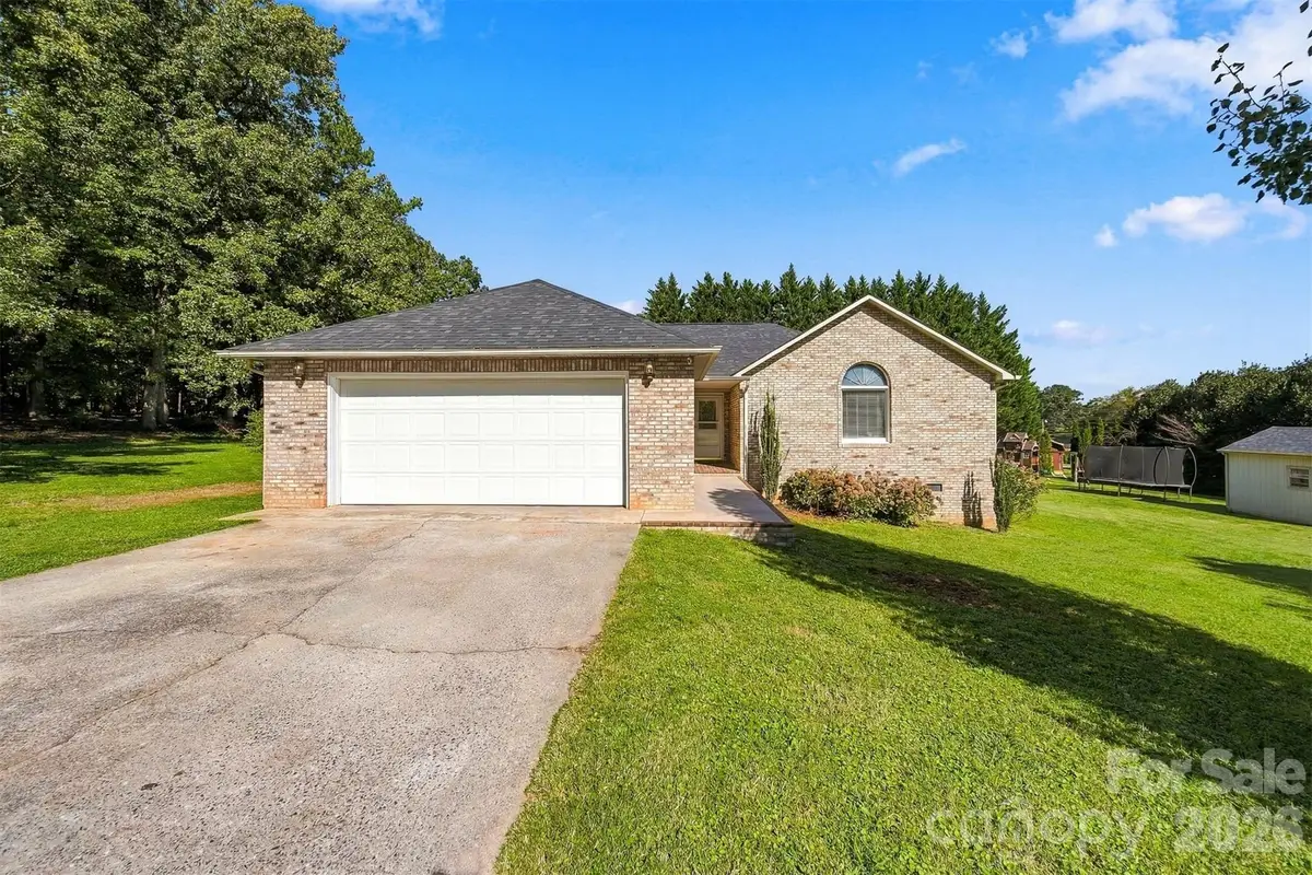 1256 Willow Drive, Morganton, NC 28655 - #1