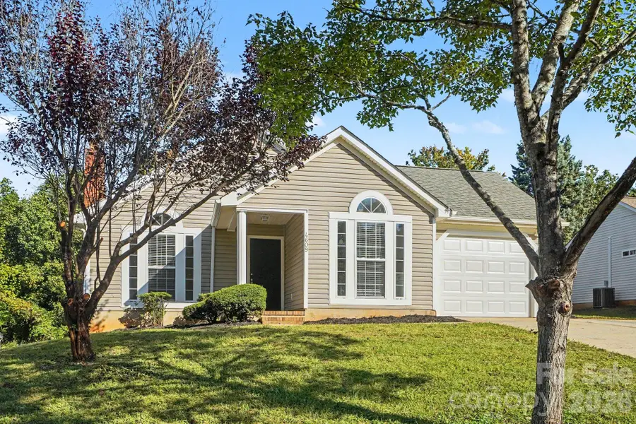 4609 Avalon Forest Lane, Charlotte, NC 28269 - #3