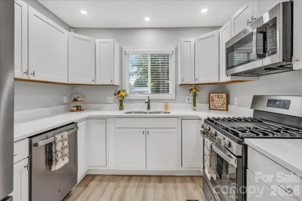 1005 Noles Drive, Mount Holly, NC 28120