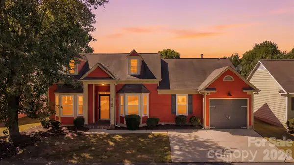 5728 Ebley Loop, Charlotte, NC 28227