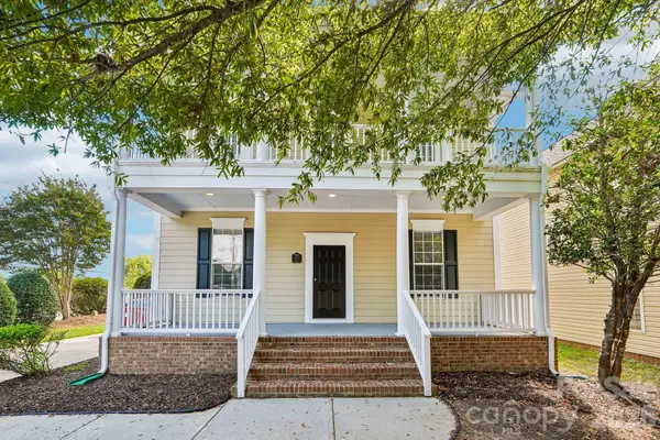 1001 Gainsborough Drive, Matthews, NC 28104