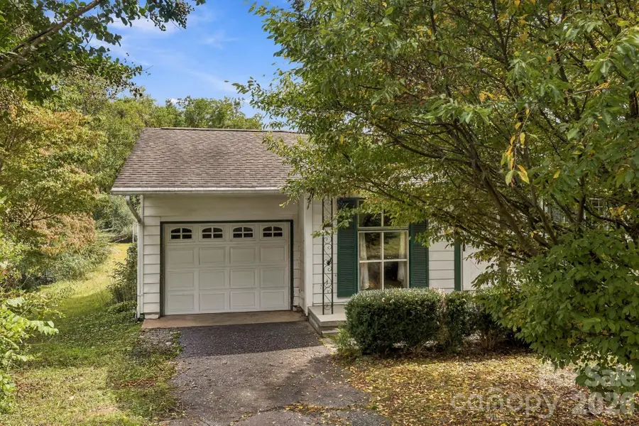 648 Crystal Drive, Hendersonville, NC 28791 - #2