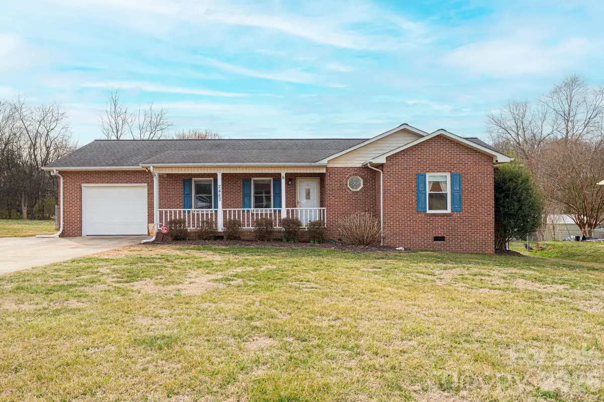2487 Ashford Drive, Newton, NC 28658 - #1