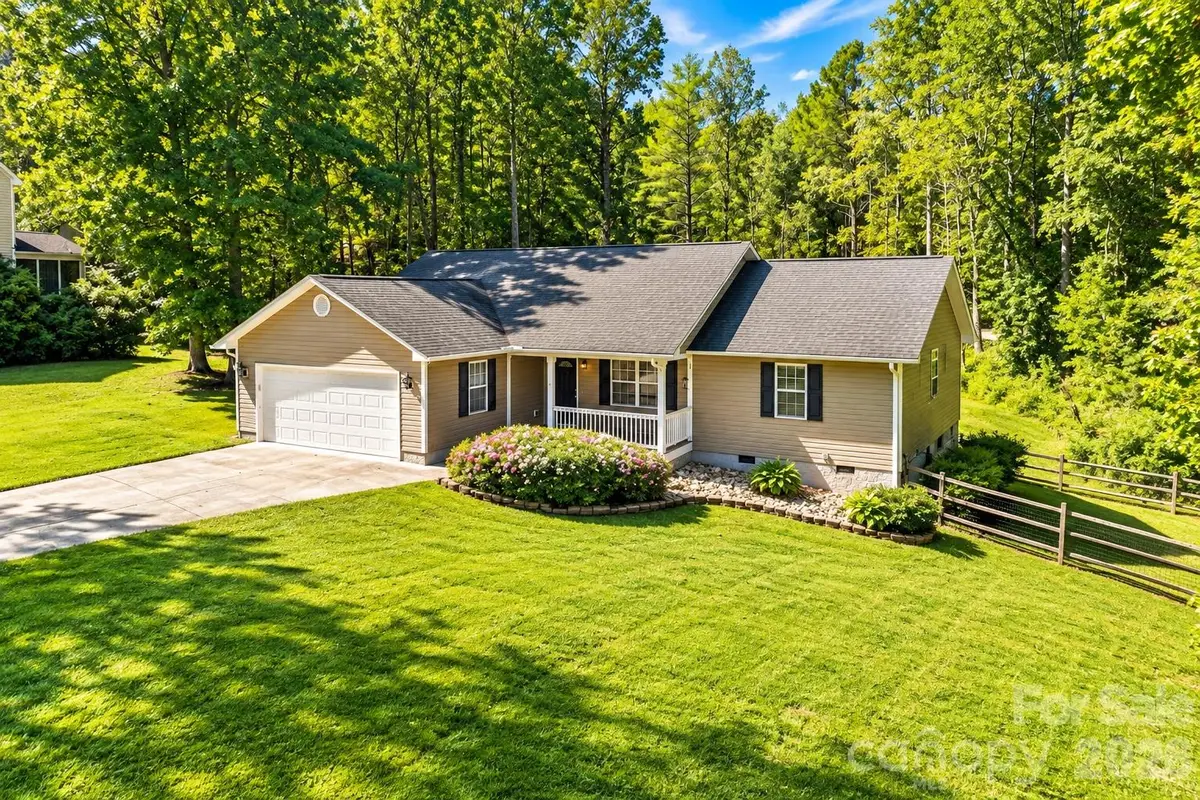 127 Chestnut Lane, Hendersonville, NC 28792 - #1