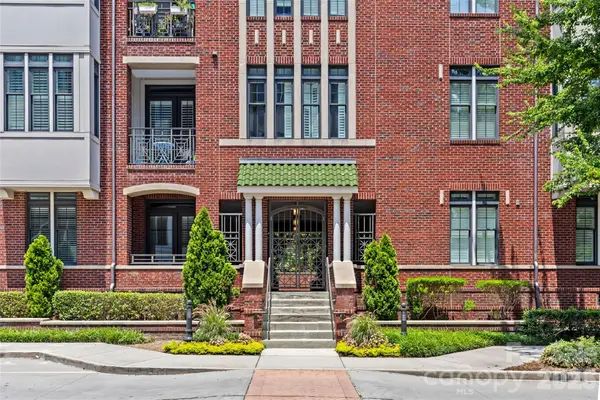 2810 Selwyn Avenue #209, Charlotte, NC 28209