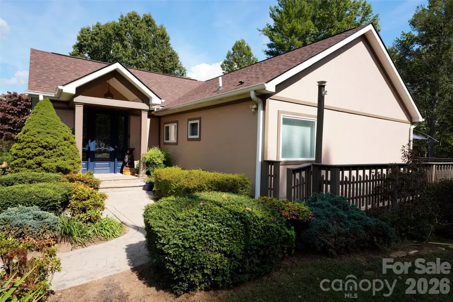 525 Silent Acres Road, Waynesville, NC 28785 - #2