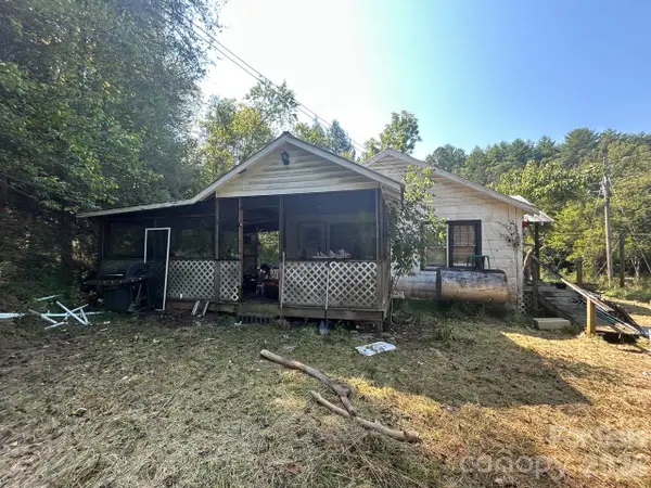 2635 Lower Gabriels Creek Road, Mars Hill, NC 28754