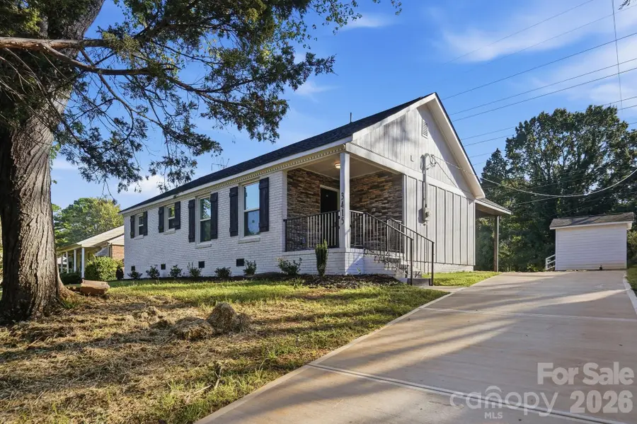 3228 Barfield Drive, Charlotte, NC 28217 - #2