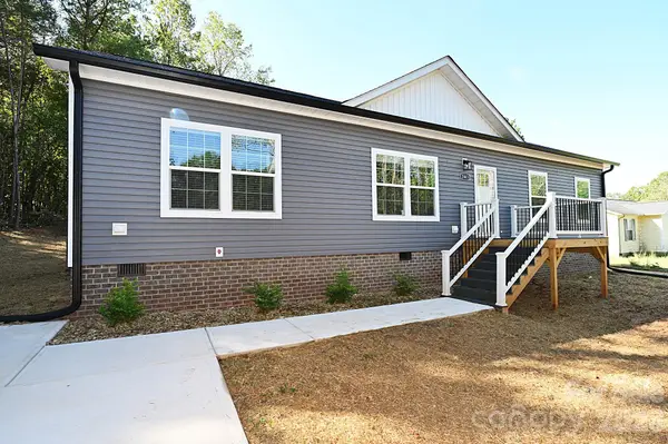 2063 Vance Street, Newton, NC 28658