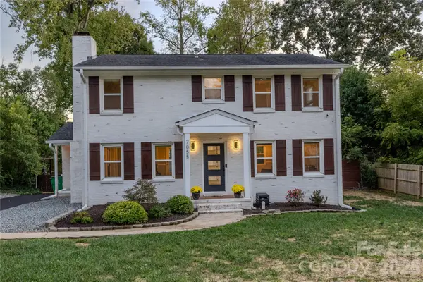 7055 Crossridge Road, Charlotte, NC 28214