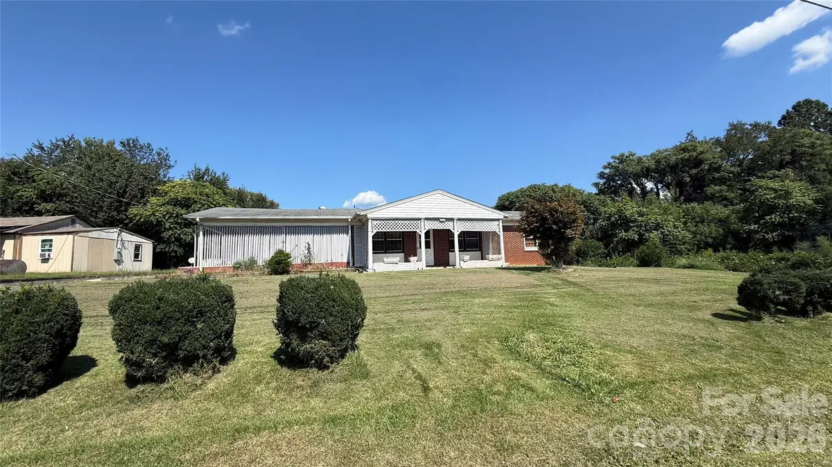 1517 Barcose Street Sw, Lenoir, NC 28645 - #1