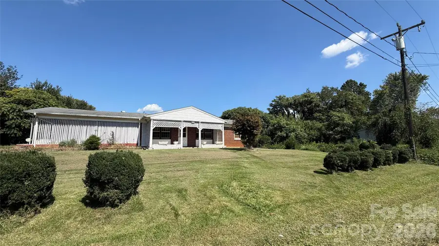 1517 Barcose Street Sw, Lenoir, NC 28645 - #2