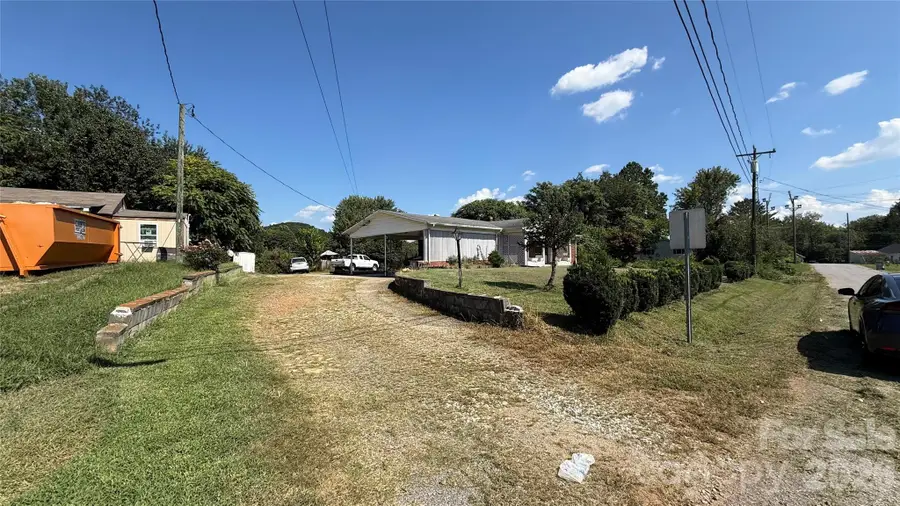 1517 Barcose Street Sw, Lenoir, NC 28645 - #3