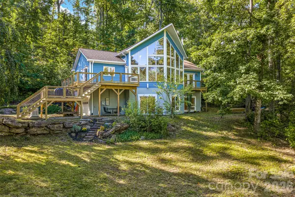 918 Long Branch Road, Swannanoa, NC 28778