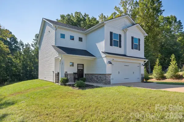 197 Winding Cedar Drive, Statesville, NC 28677