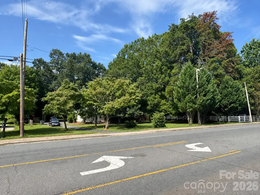 7214 Lawyers Road, Charlotte, NC 28227 - #2