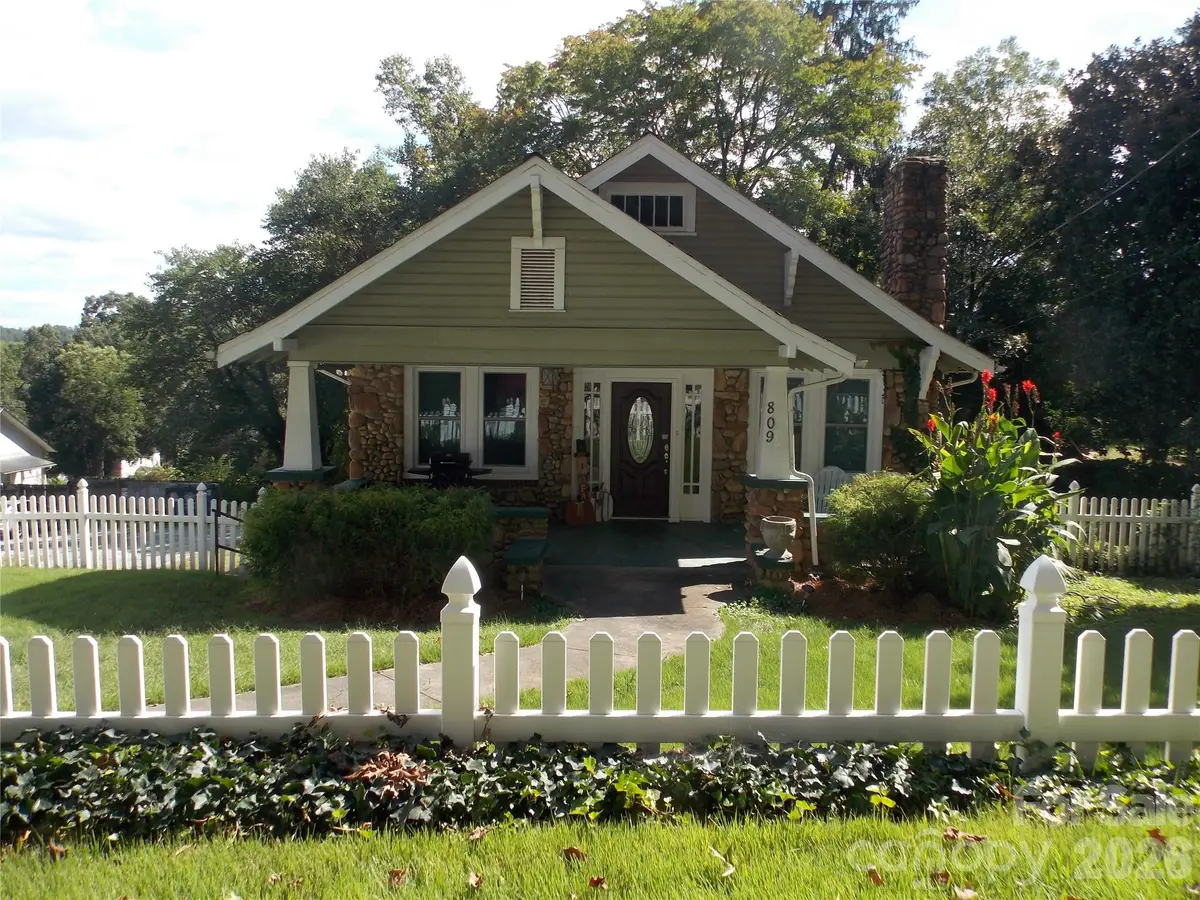 809 Grove Avenue, Lenoir, NC 28645 - #1
