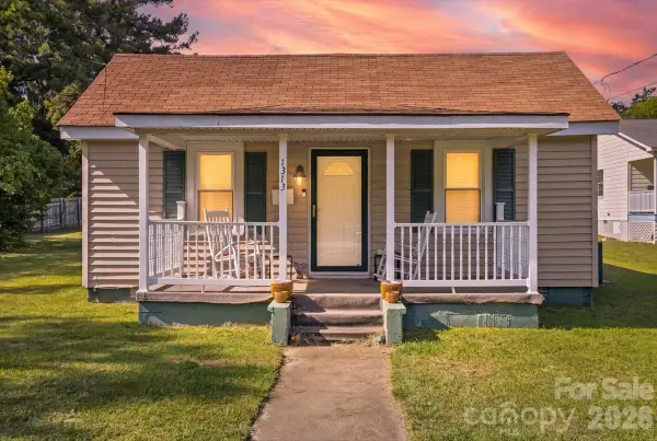 1313 Carolina Avenue, Roanoke Rapids, NC 27870