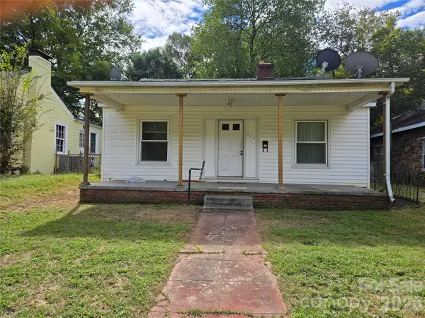 207 W Washington Avenue, Bessemer City, NC 28016