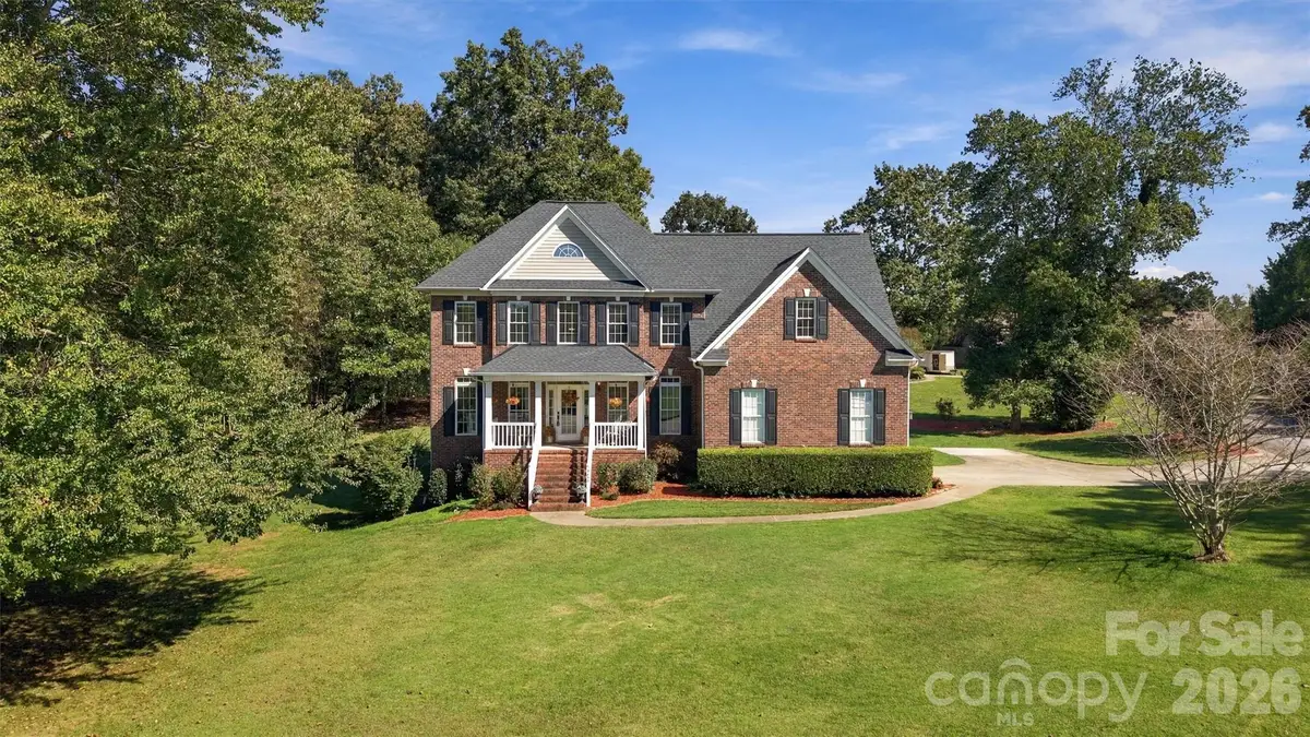 4858 Elmhurst Drive Ne, Hickory, NC 28601 - #1