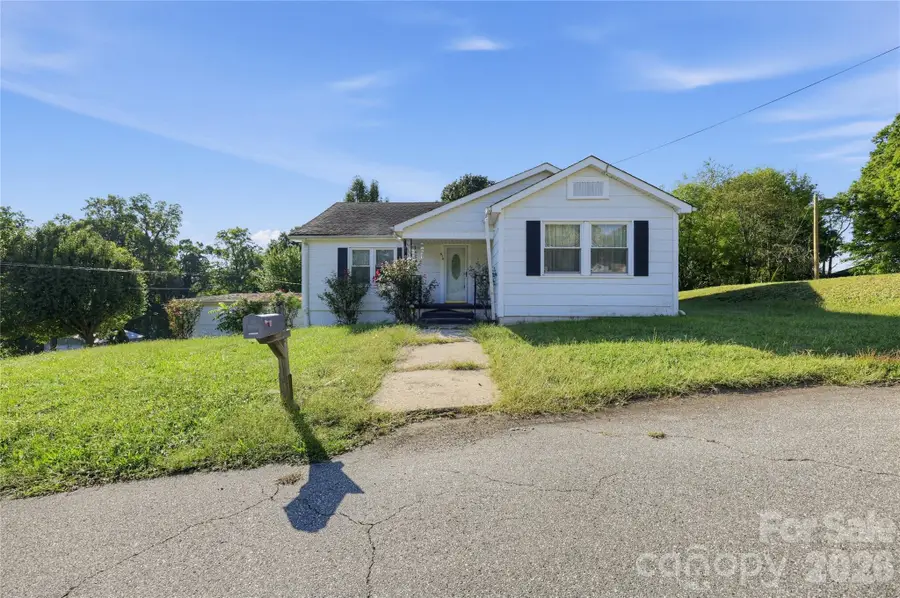 519 E 2nd Avenue, Newton, NC 28658 - #2
