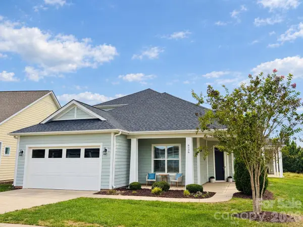 6136 Raven Rock Drive, Denver, NC 28037