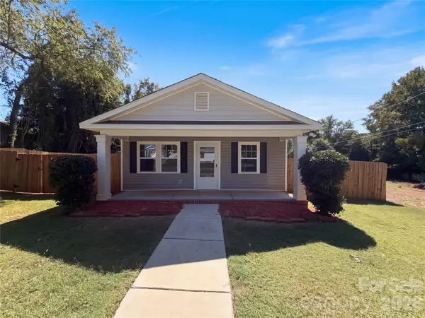 413 Greenwood Drive, Charlotte, NC 28217