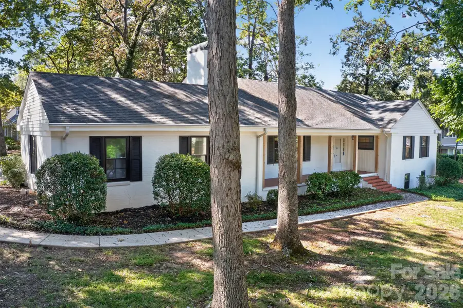 356 7th Avenue Ne, Hickory, NC 28601 - #2