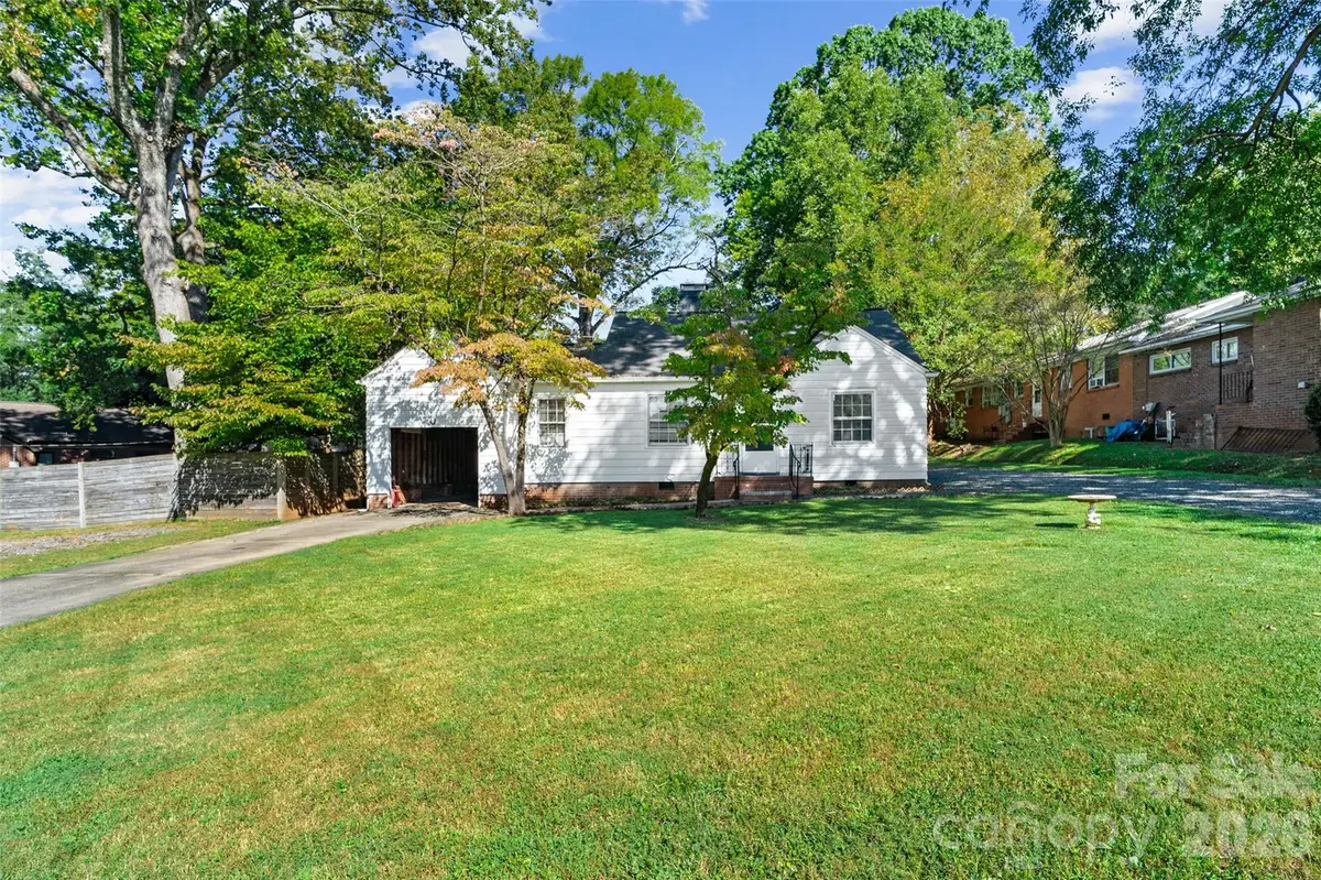 1211 Woodland Drive, Charlotte, NC 28205 - #1