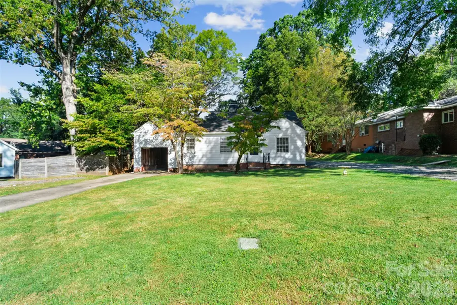 1211 Woodland Drive, Charlotte, NC 28205 - #3