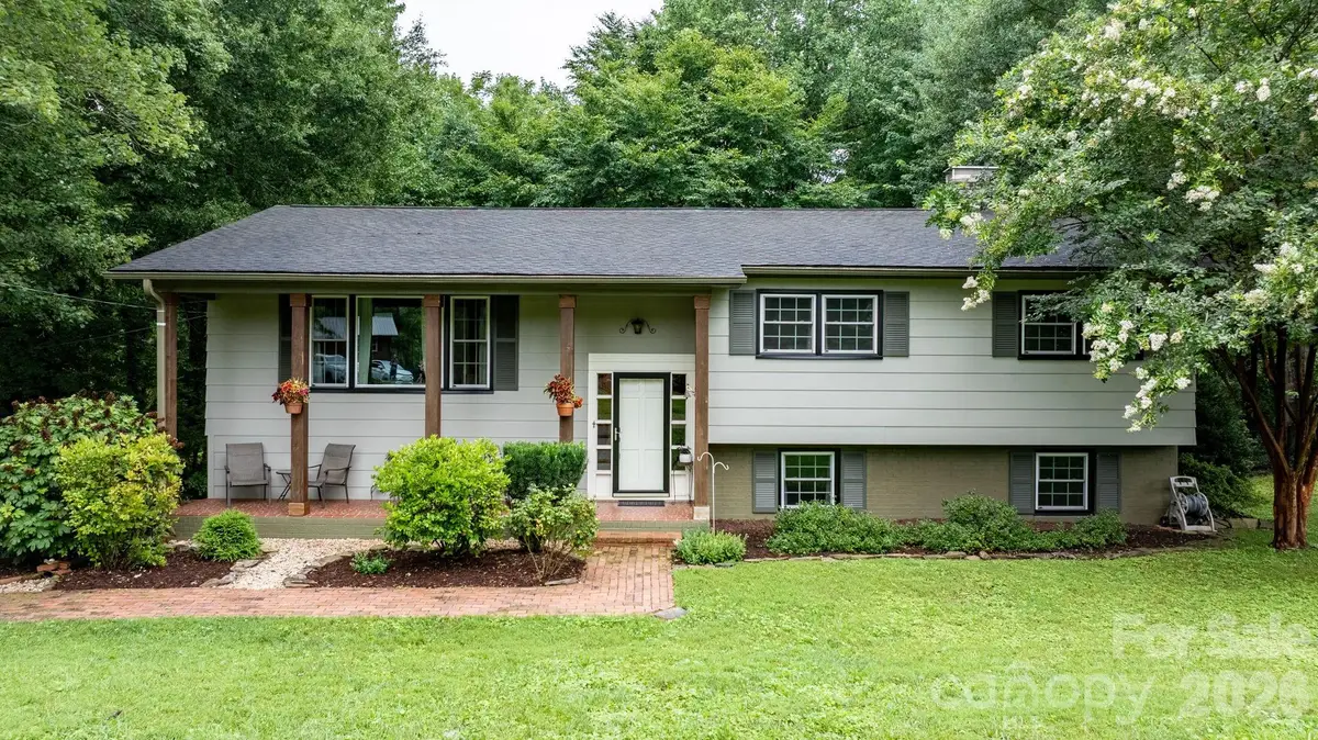267 25th Avenue Nw, Hickory, NC 28601 - #1
