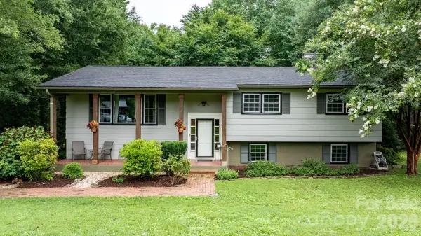 267 25th Avenue Nw, Hickory, NC 28601
