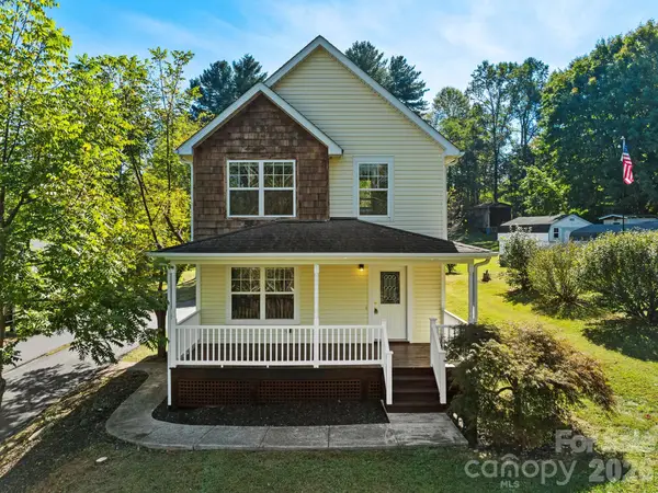 81 Crayton Road, Asheville, NC 28803