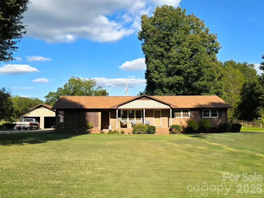 4106 Dallas High Shoals Highway, Dallas, NC 28034 - #2