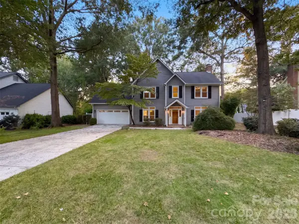 2315 Heathershire Lane, Matthews, NC 28105
