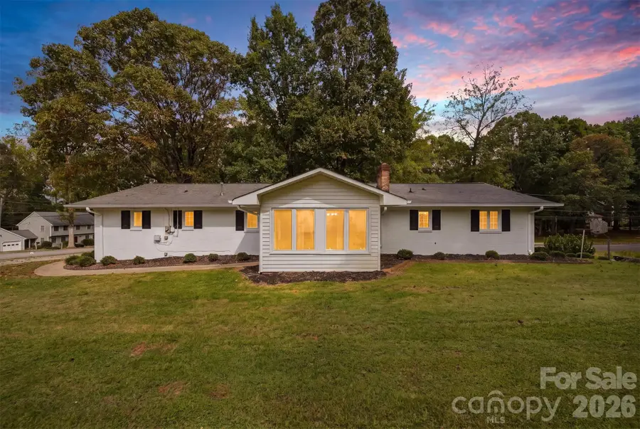 803 E 24th Street, Newton, NC 28658 - #2