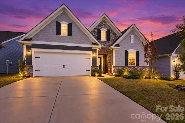155 White Apple Way, Statesville, NC 28625