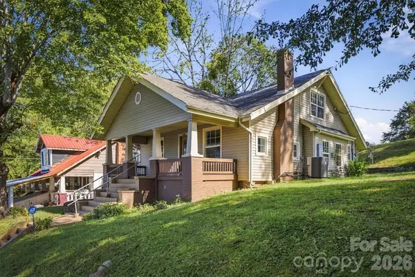 1203 Spainhour Street, Lenoir, NC 28645