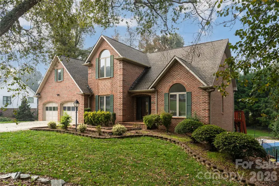 4943 Elmhurst Drive Ne, Hickory, NC 28601 - #2