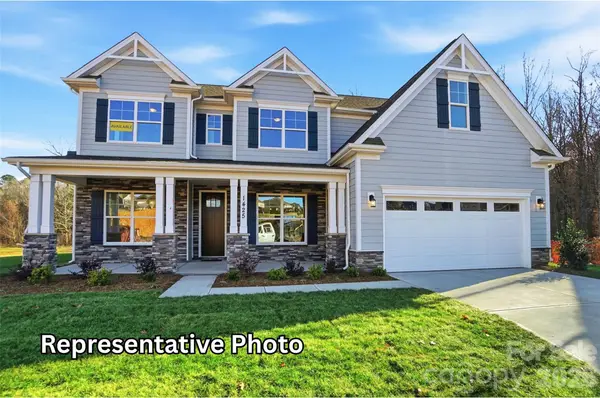 9022 Chasewood Place Drive, Charlotte, NC 28227